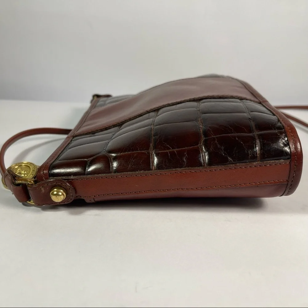 Vintage Brahmin Croc Embossed Leather Bag Brass Hardware Shoulder Purse